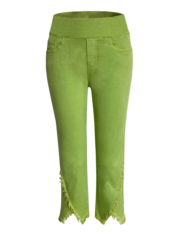 Pull On Frayed Capri